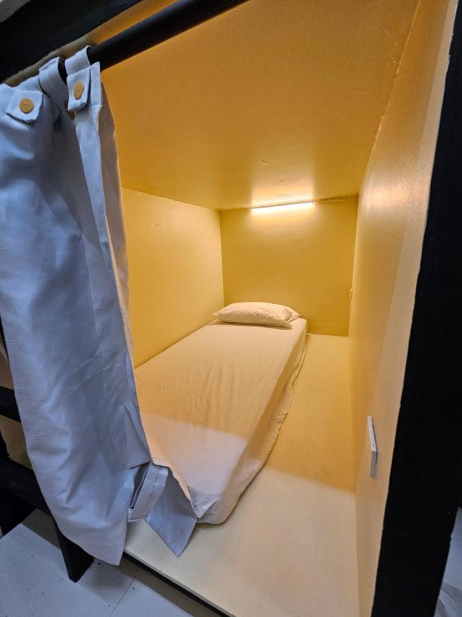Luca Hostel Bangkok Dış mekan fotoğraf