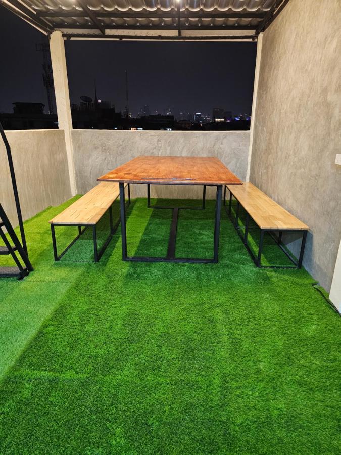 Luca Hostel Bangkok Dış mekan fotoğraf